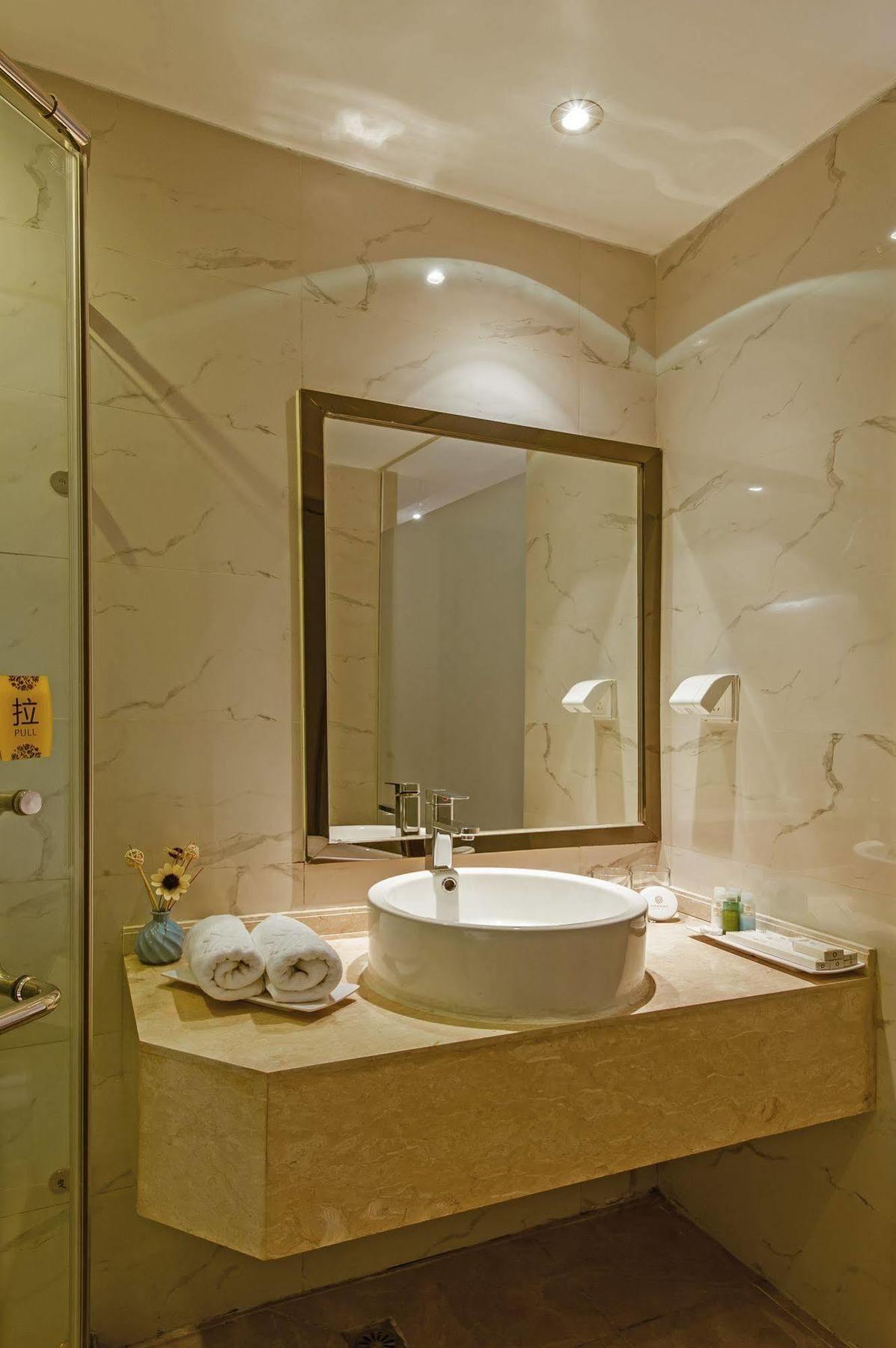 Chengdu Xuanya Yingyue Hotel Luaran gambar